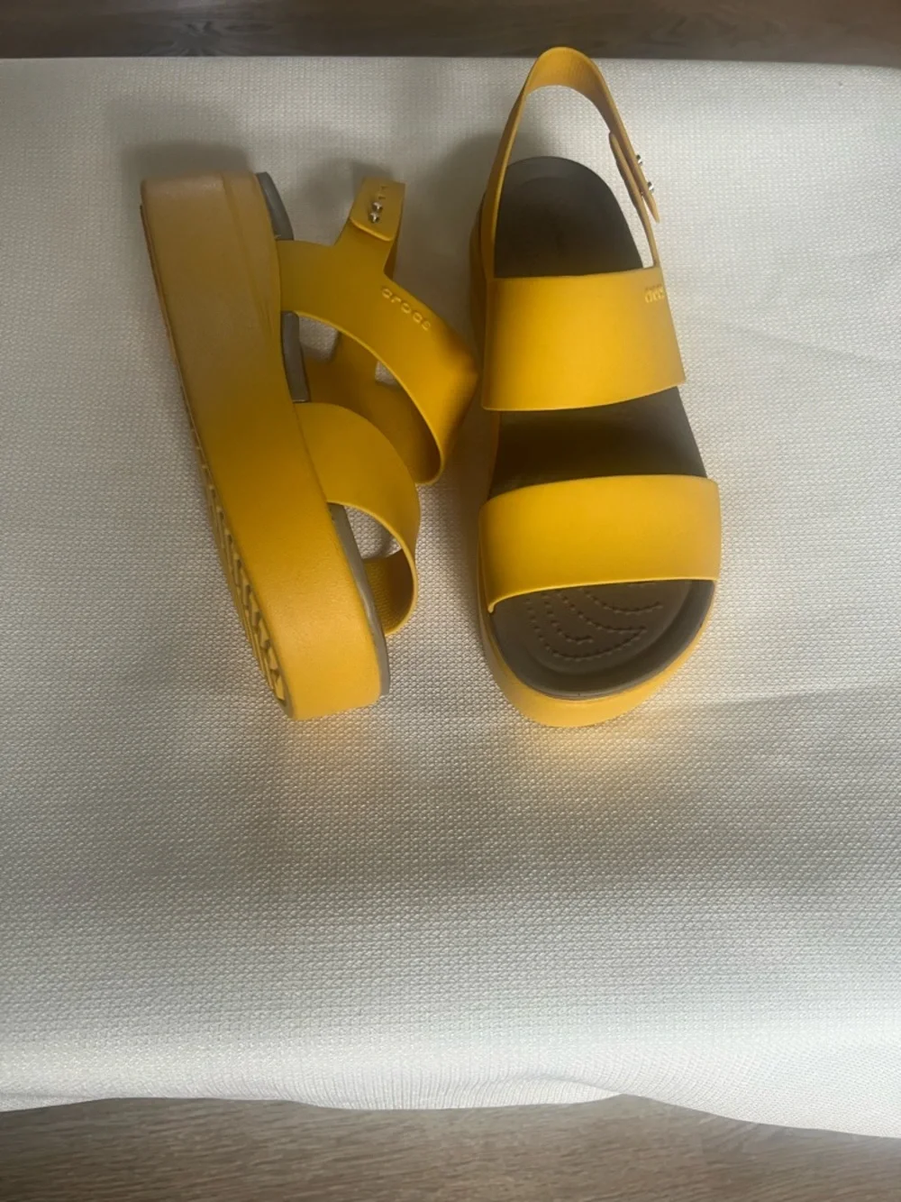 CROCS Yellow Platform Slingback Sandals - Picture 2 of 11